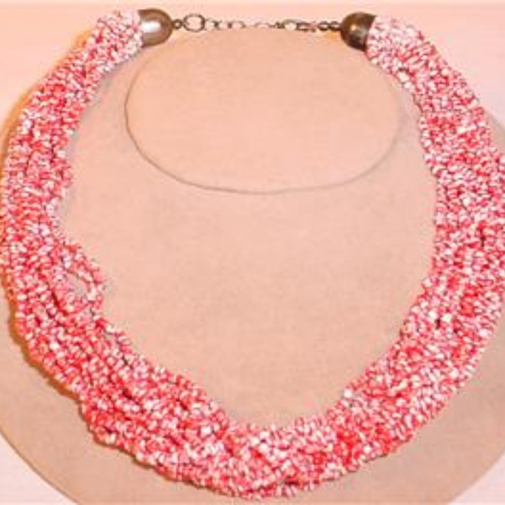 VTG HAND CRAFTED CHUNKY PINK SEED BEAD NECKLACE
